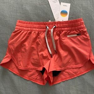 Vuori Women’s Clementine Short size Small